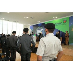 Colégio Estadual 1º Centenário aprova implantação de modelo cívico-militar